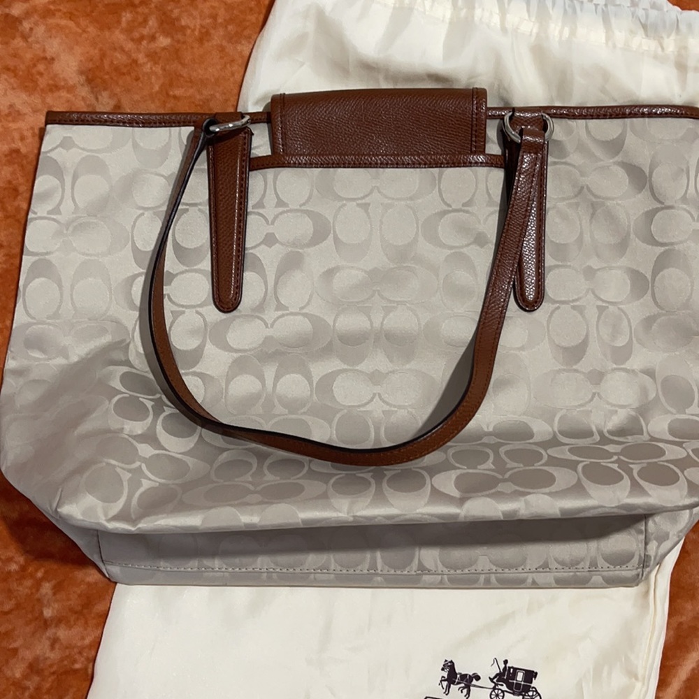 Authentic Coach Bag - Picture 5 of 6